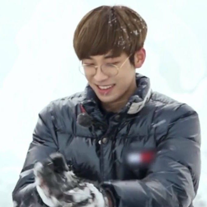 원우 (세븐틴) 최근 활동샷