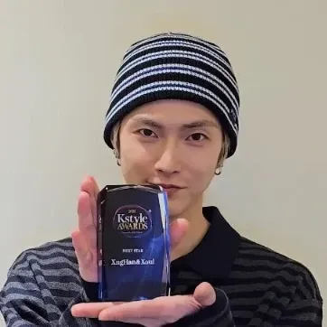 A moment captured by Seunghan's fan