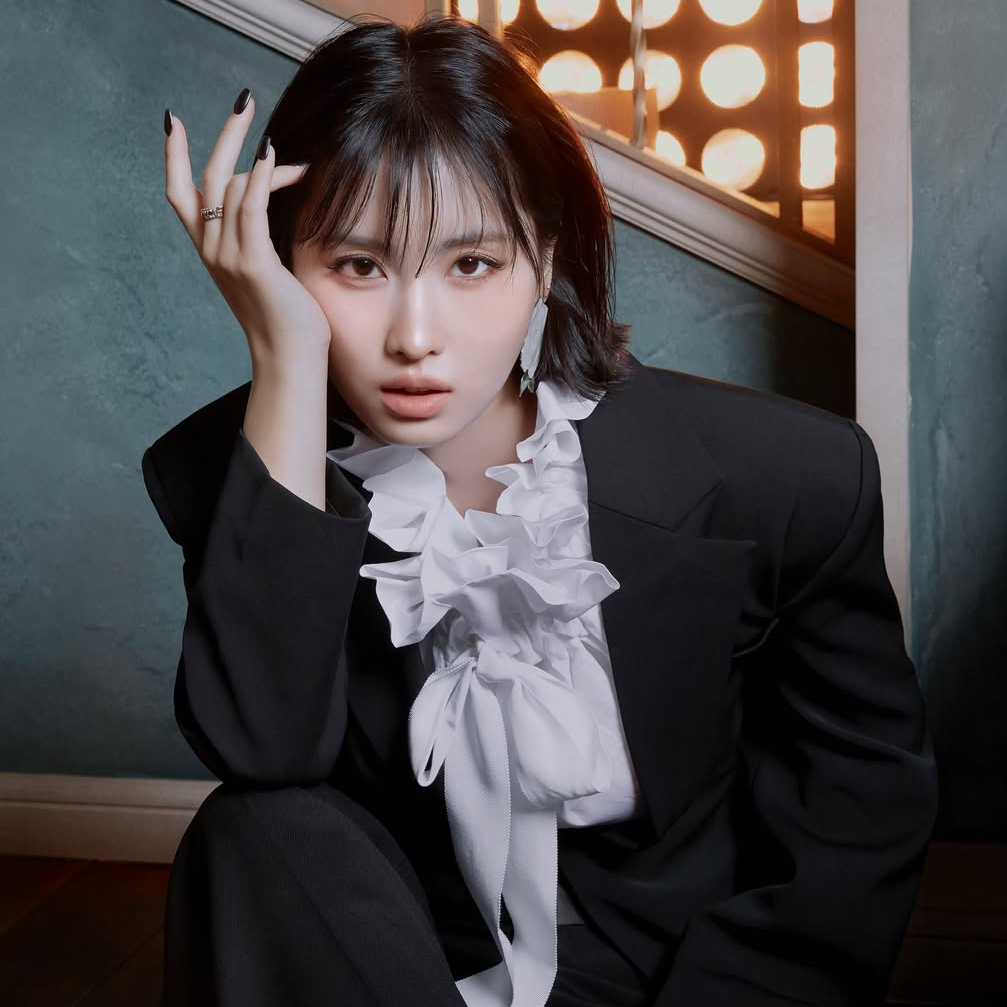 Latest photo of Momo (TWICE)