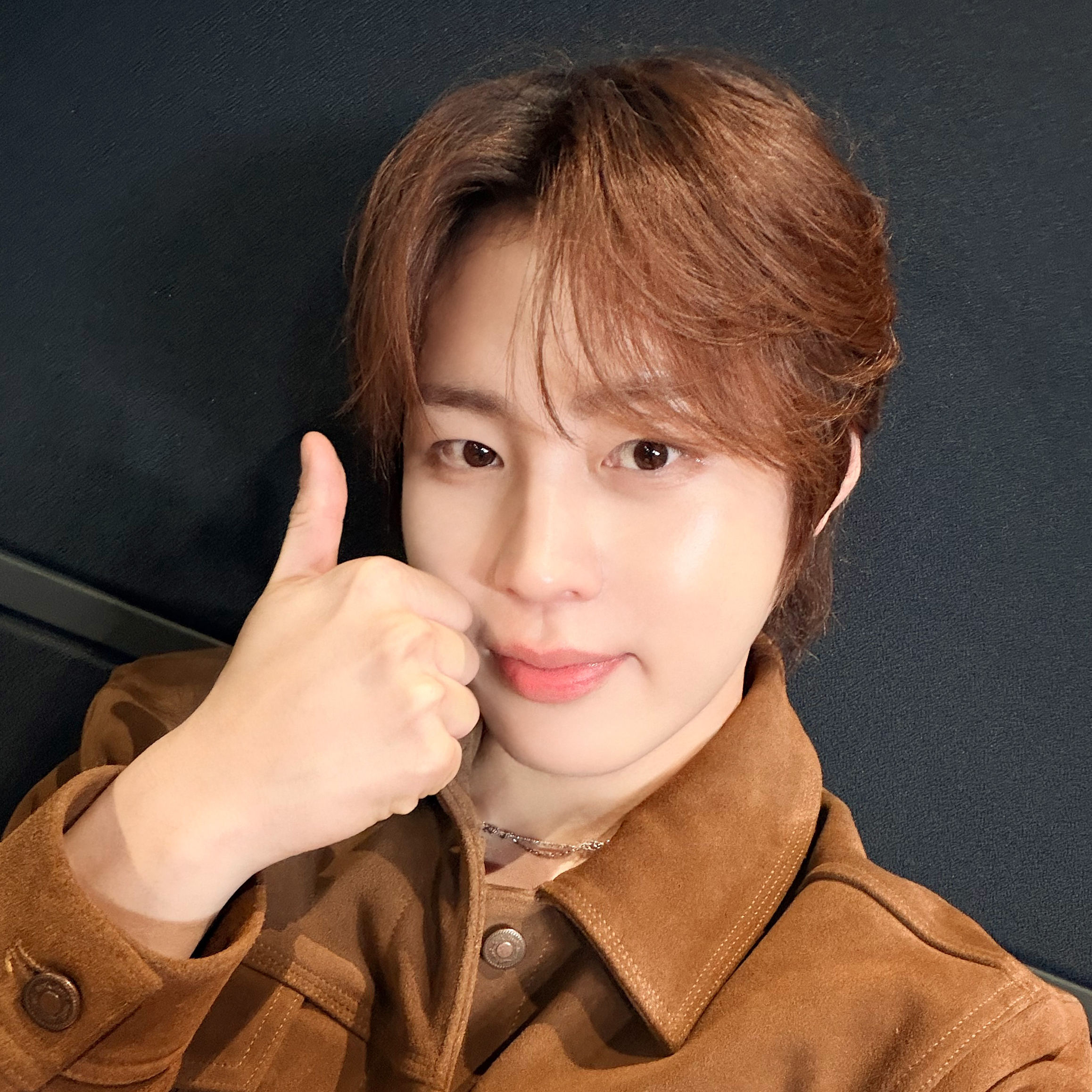 Behind-the-scenes cut of Ha Sungwoon