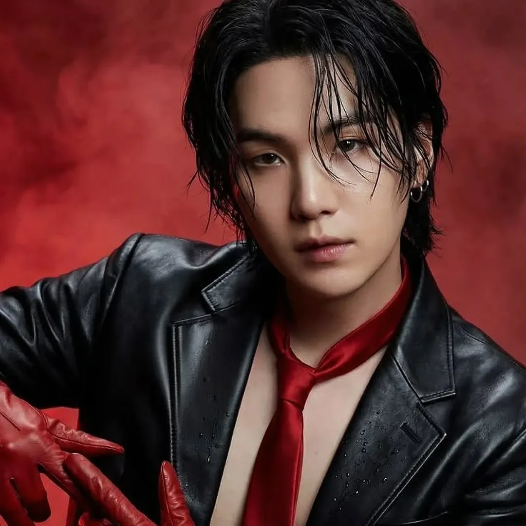 SUGA (防彈少年團)的最新照片