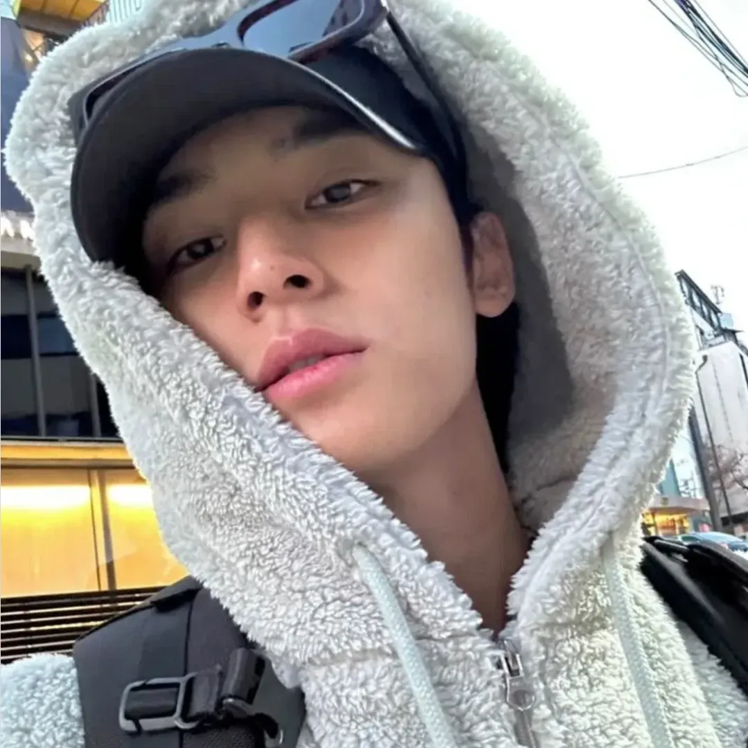 Latest photo of Mingyu (SEVENTEEN)