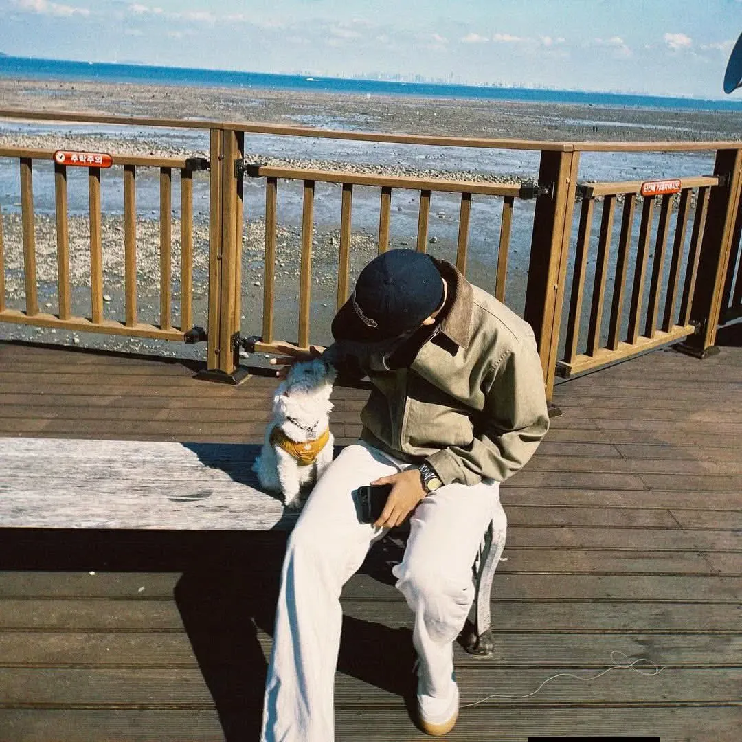 Behind-the-scenes cut of MJ (ASTRO)