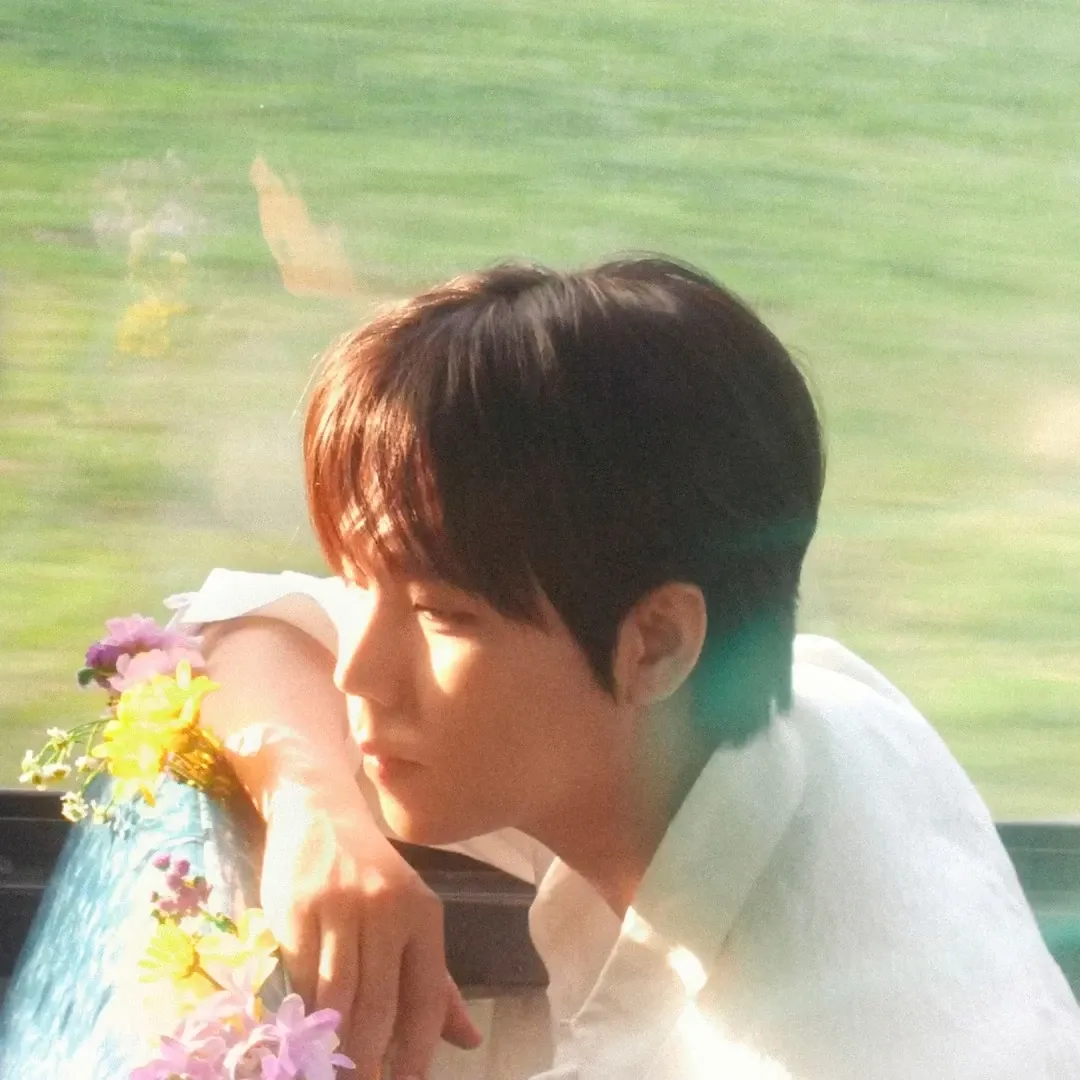 A moment captured by Jung Seunghwan's fan