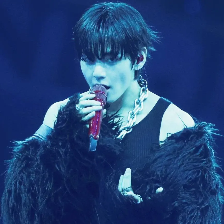 뷔 (방탄소년단)의 비하인드 컷