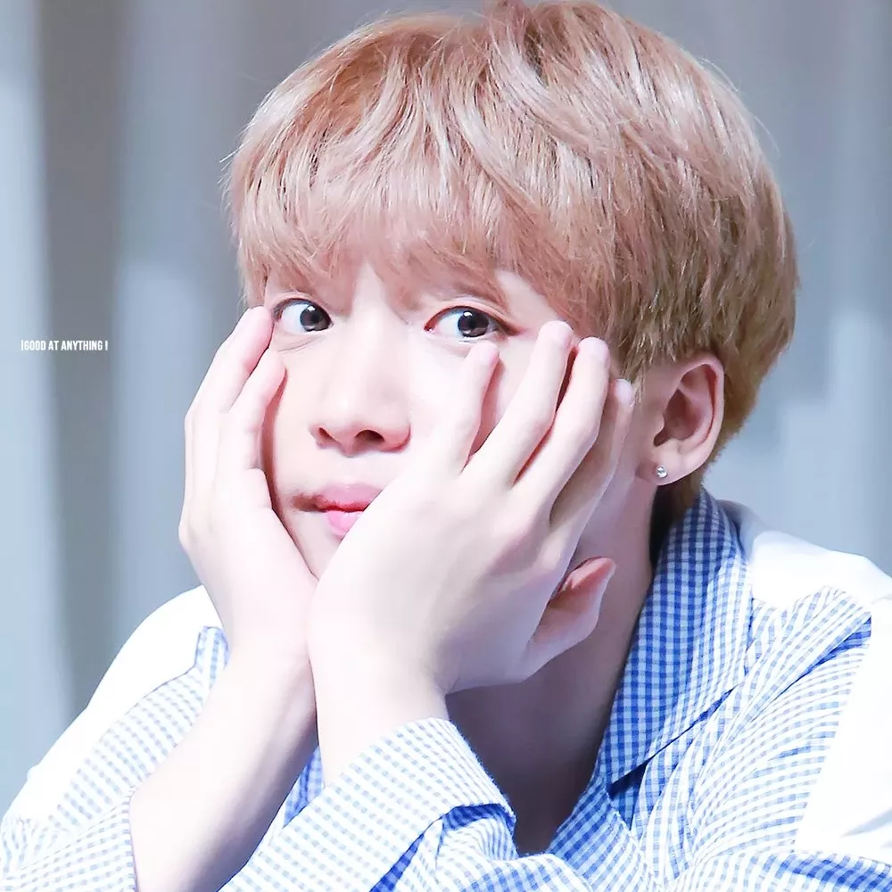 Behind-the-scenes cut of Jeong Sewoon