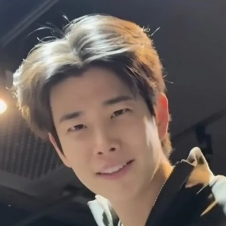 Latest photo of MJ (ASTRO)