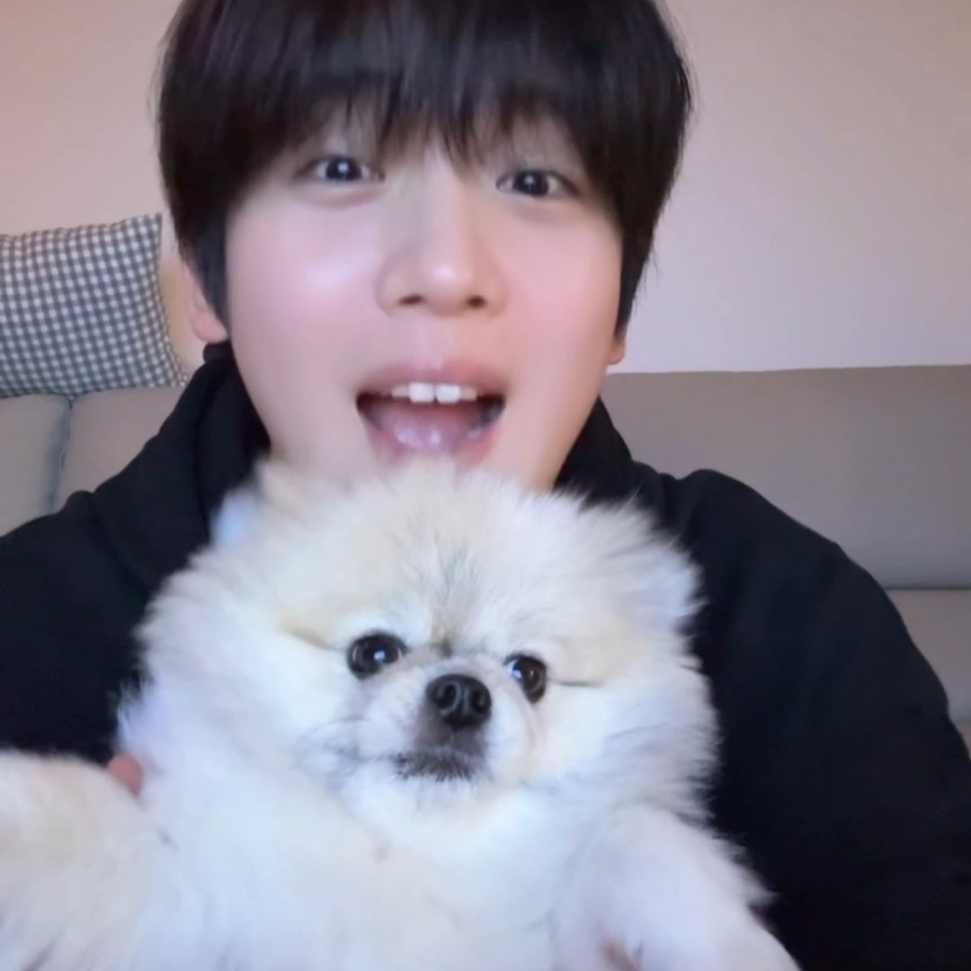 김요한 (위아이) 팬이 찍은 순간