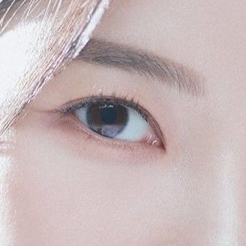 Foto terbaru Solar (MAMAMOO)