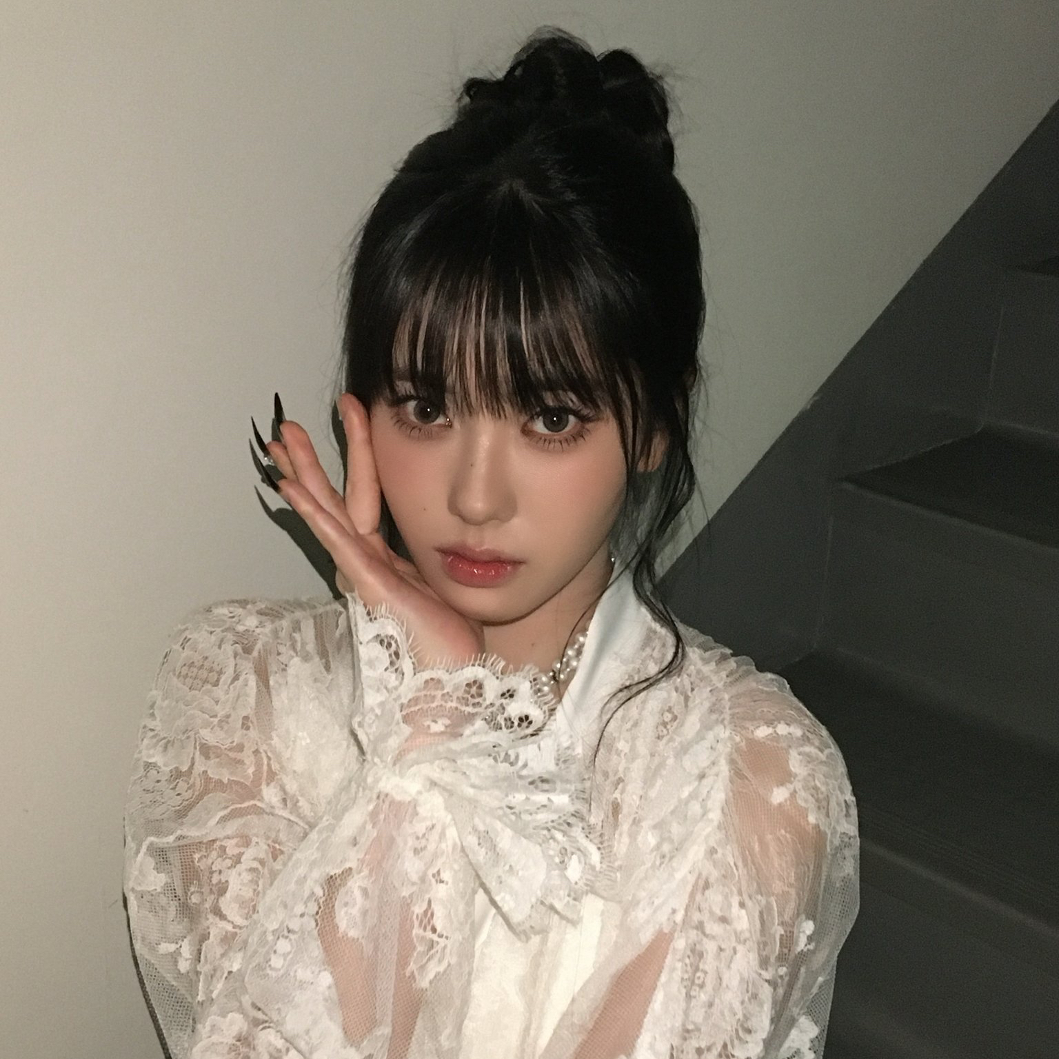 Behind-the-scenes cut of Koko (izna)