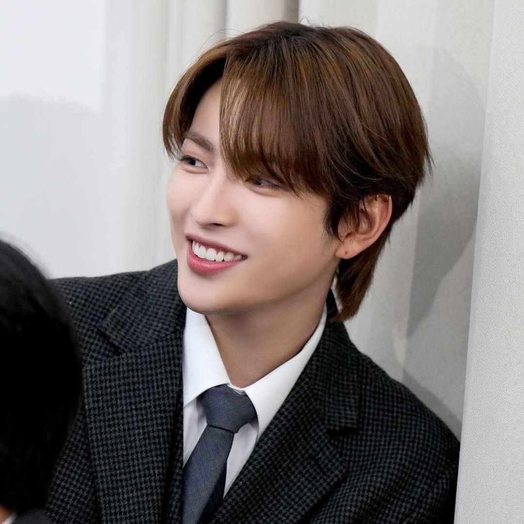 에이티즈의 비하인드 컷