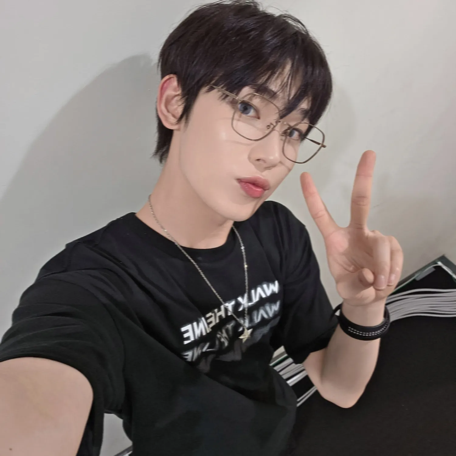 선우 (ENHYPEN)의 비하인드 컷