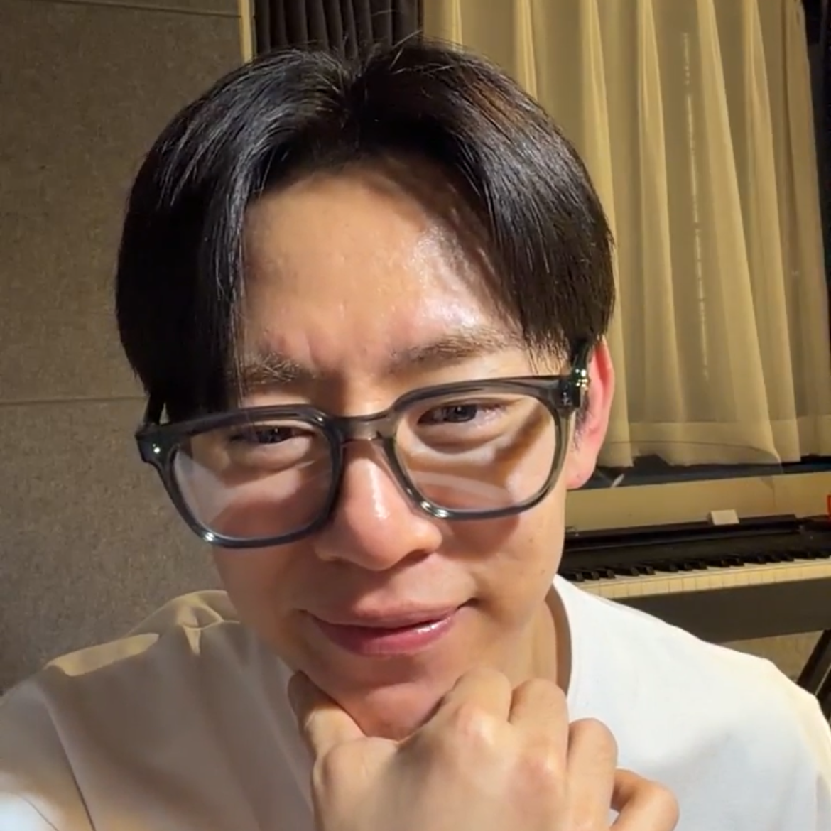 A moment captured by Daehyun (B.A.P)'s fan