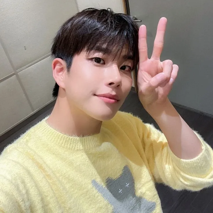 Behind-the-scenes cut of MJ (ASTRO)