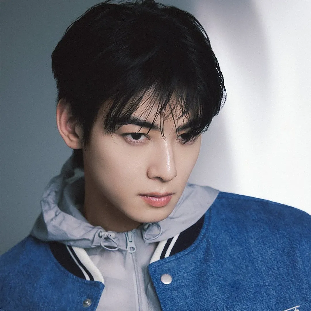 Latest photo of Eunwoo (ASTRO)