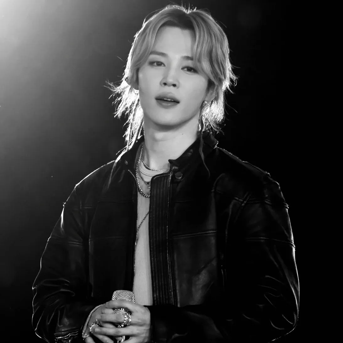 Foto aktivitas terbaru Jimin (BTS)