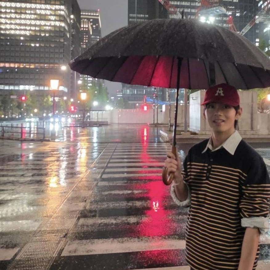 Recent activity shot of V (BTS)