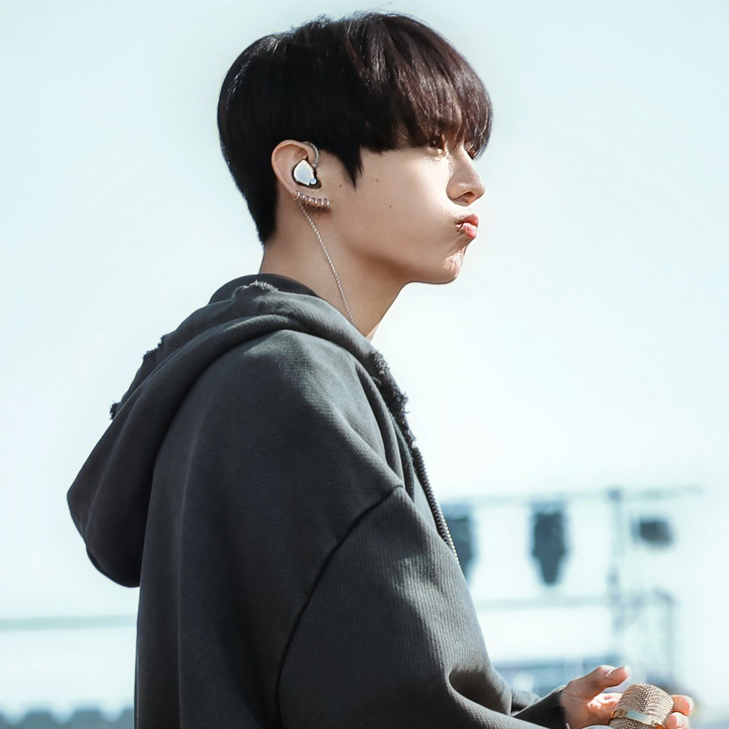 정국 (방탄소년단) 최근 활동샷