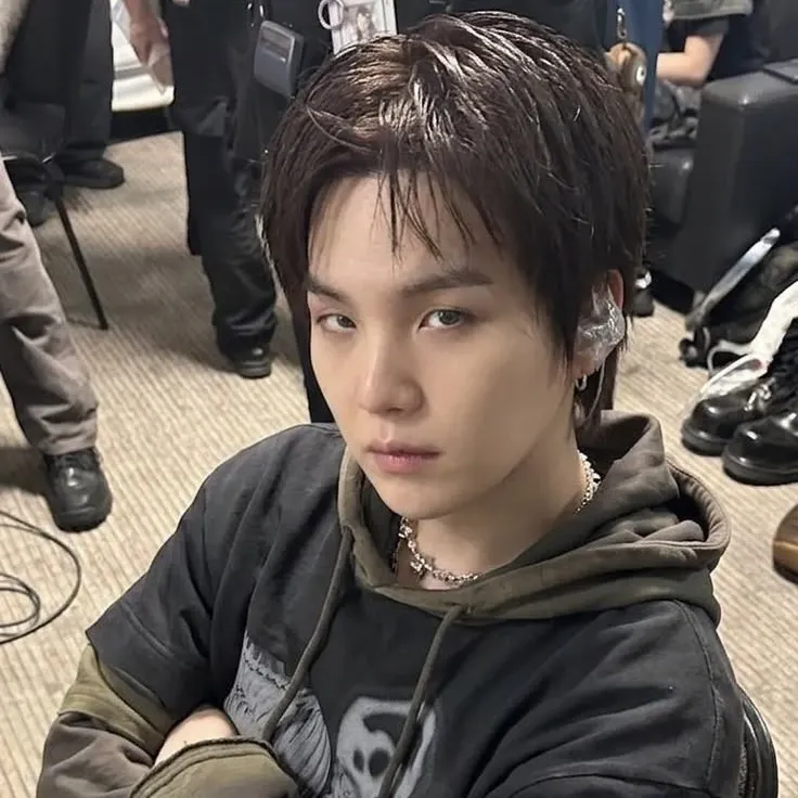 Potret di balik layar SUGA (BTS)