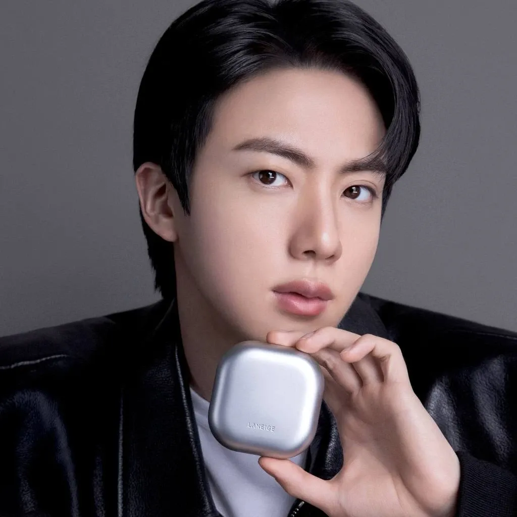 Latest photo of Jin (BTS)