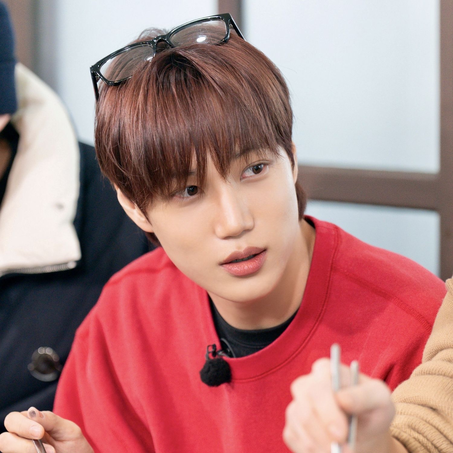 Momen yang diabadikan oleh penggemar Kai (EXO)