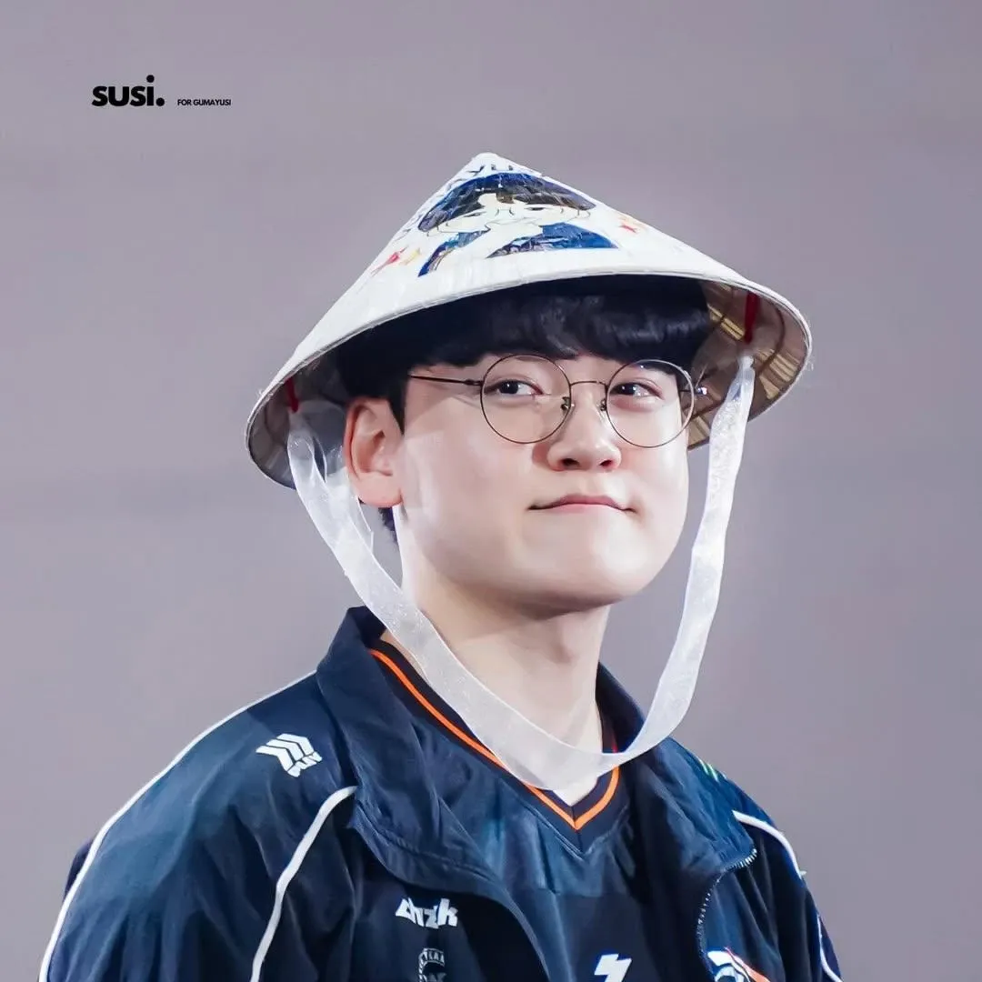 Behind-the-scenes cut of Moonbin (ASTRO)