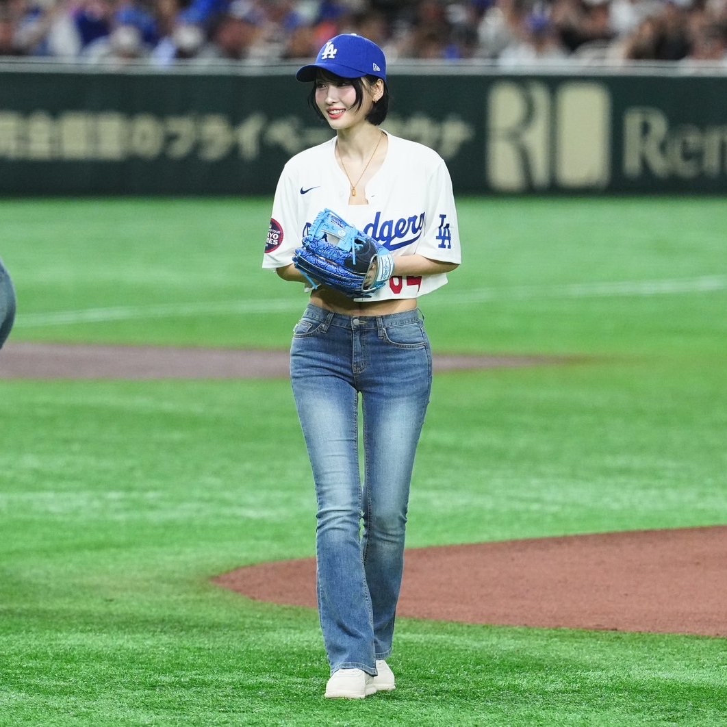 Foto terbaru Momo (TWICE)