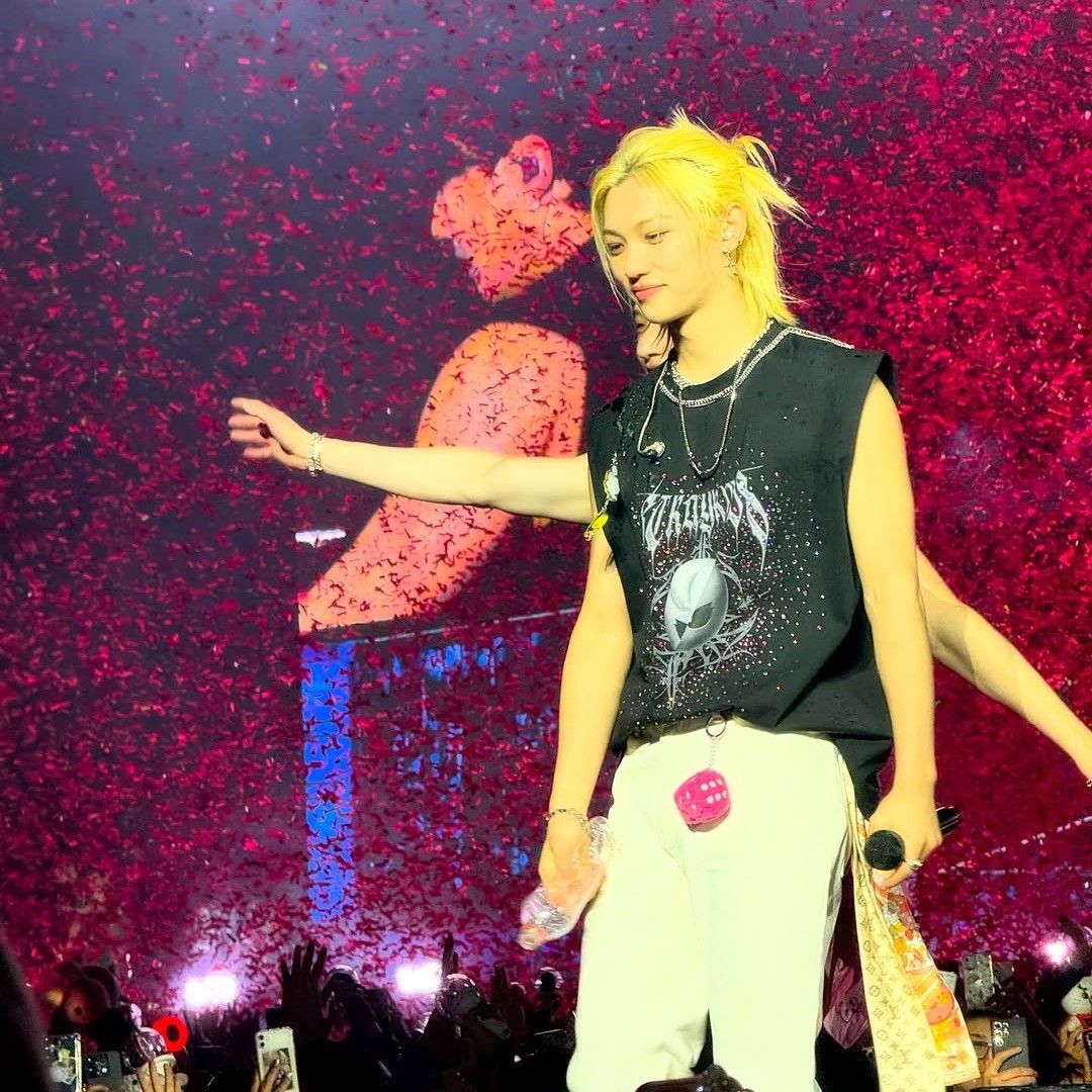 Latest photo of Felix (Stray Kids)