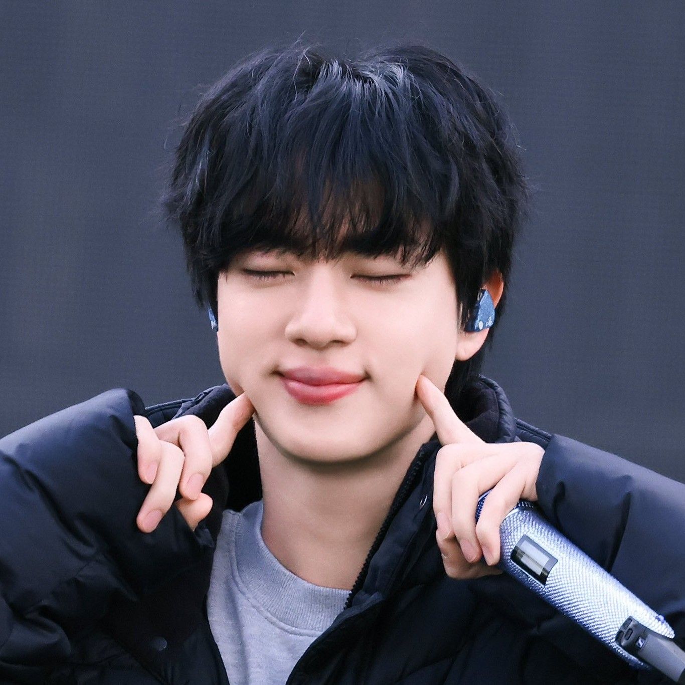 진 (방탄소년단) 최근 활동샷