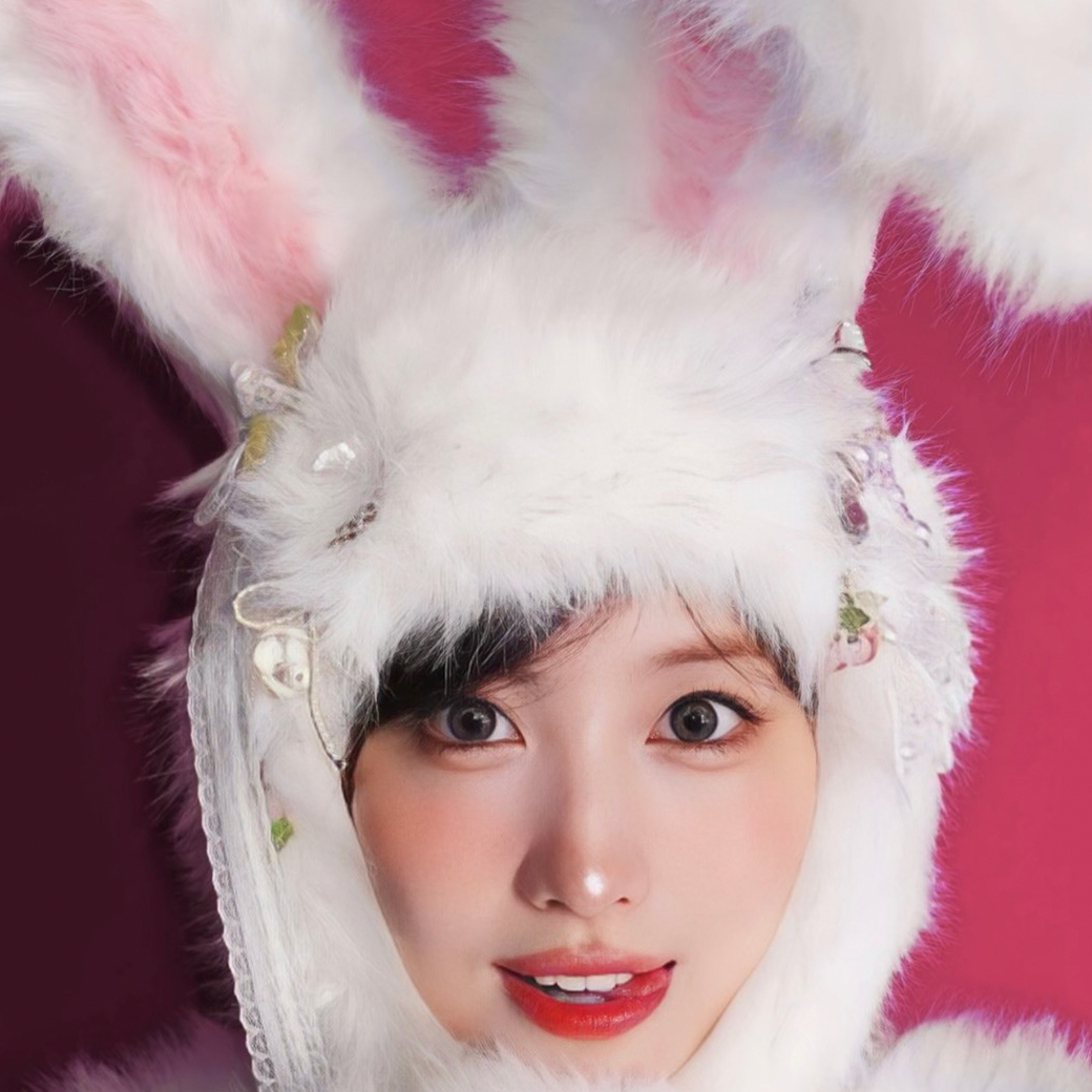 Foto terbaru Momo (TWICE)