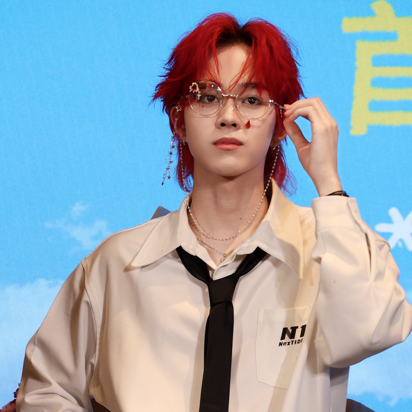 A moment captured by THI-O (NexT1DE)'s fan