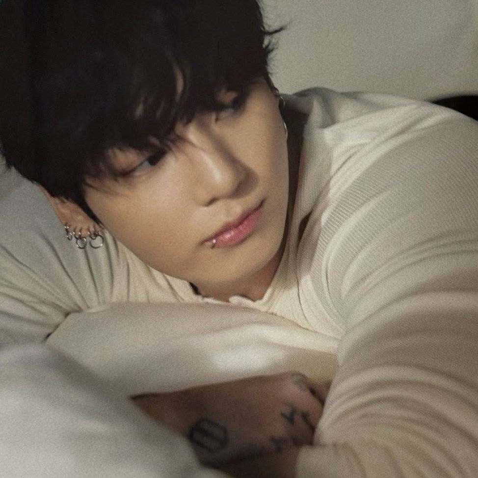 Momen yang diabadikan oleh penggemar Jungkook (BTS)