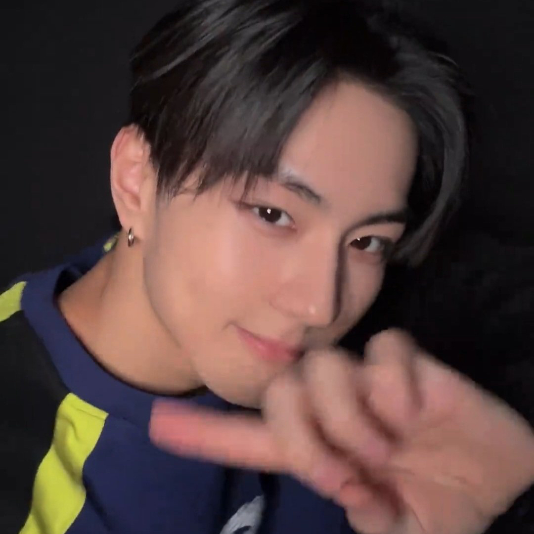 Recent activity shot of Jungwon (ENHYPEN)