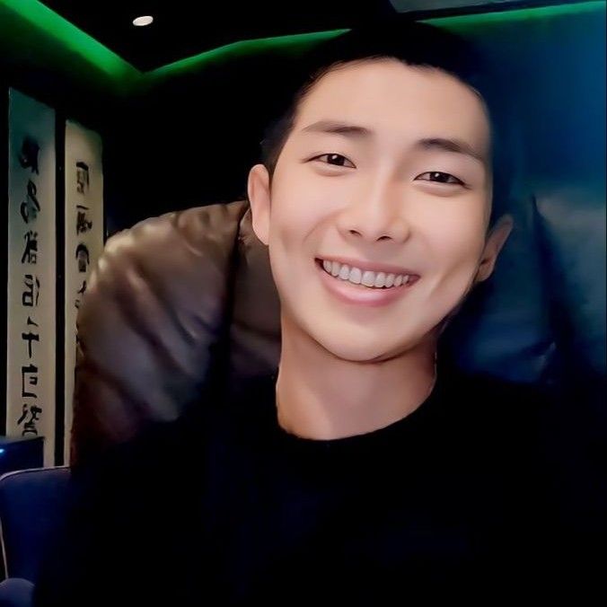 RM (防彈少年團)的最新活動照片