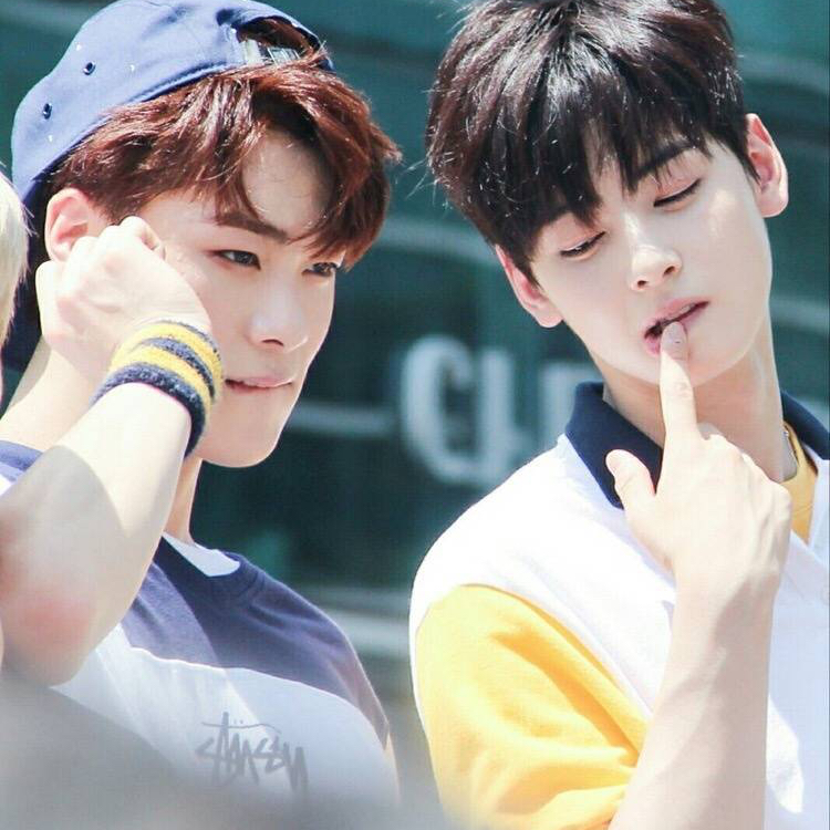 Latest photo of Moonbin (ASTRO)