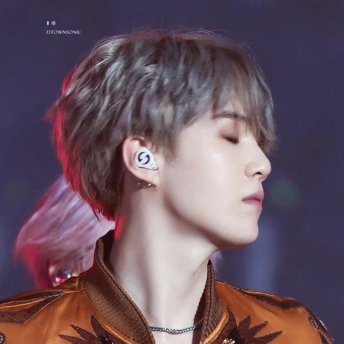 Foto aktivitas terbaru SUGA (BTS)