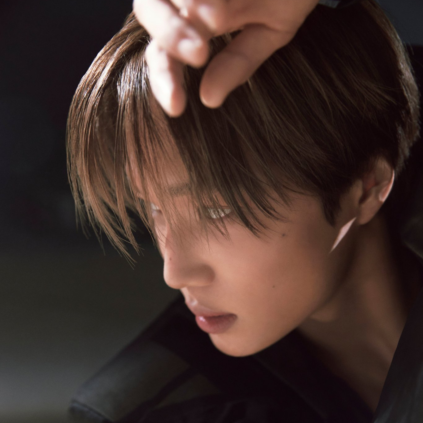 Behind-the-scenes cut of Kai (EXO)