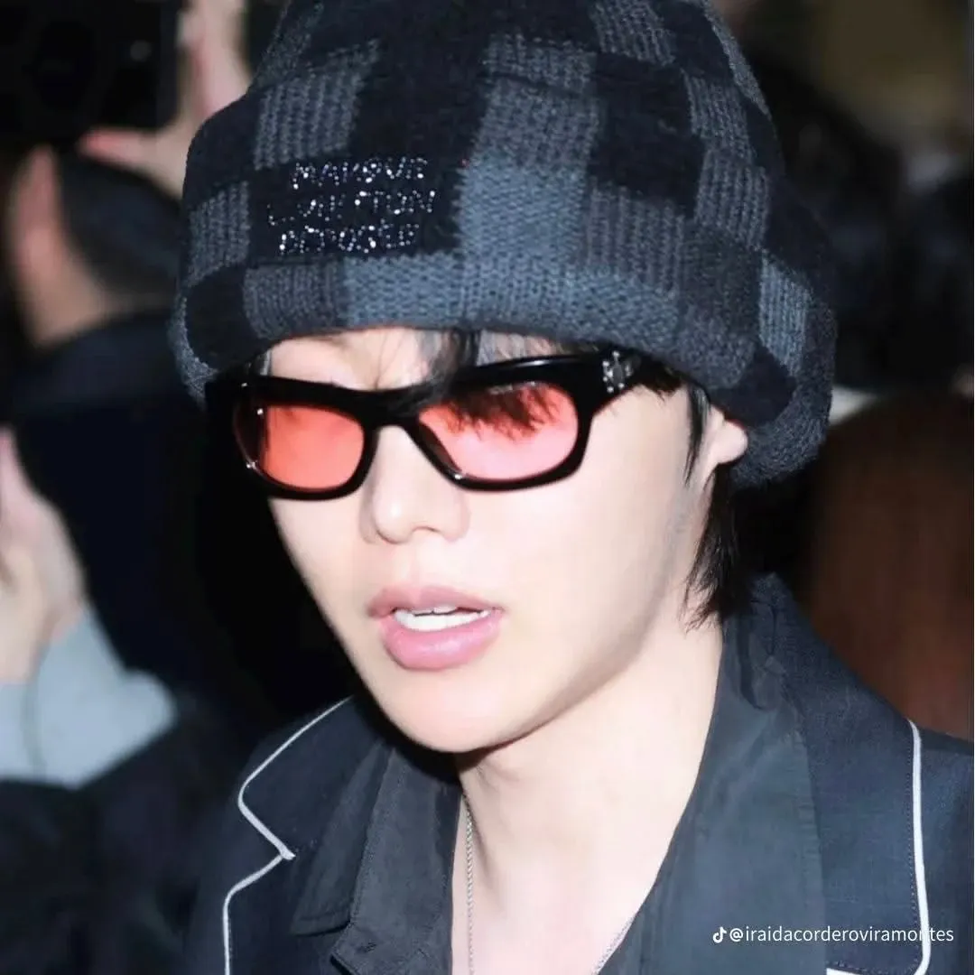 J-hope (防彈少年團)的幕後花絮