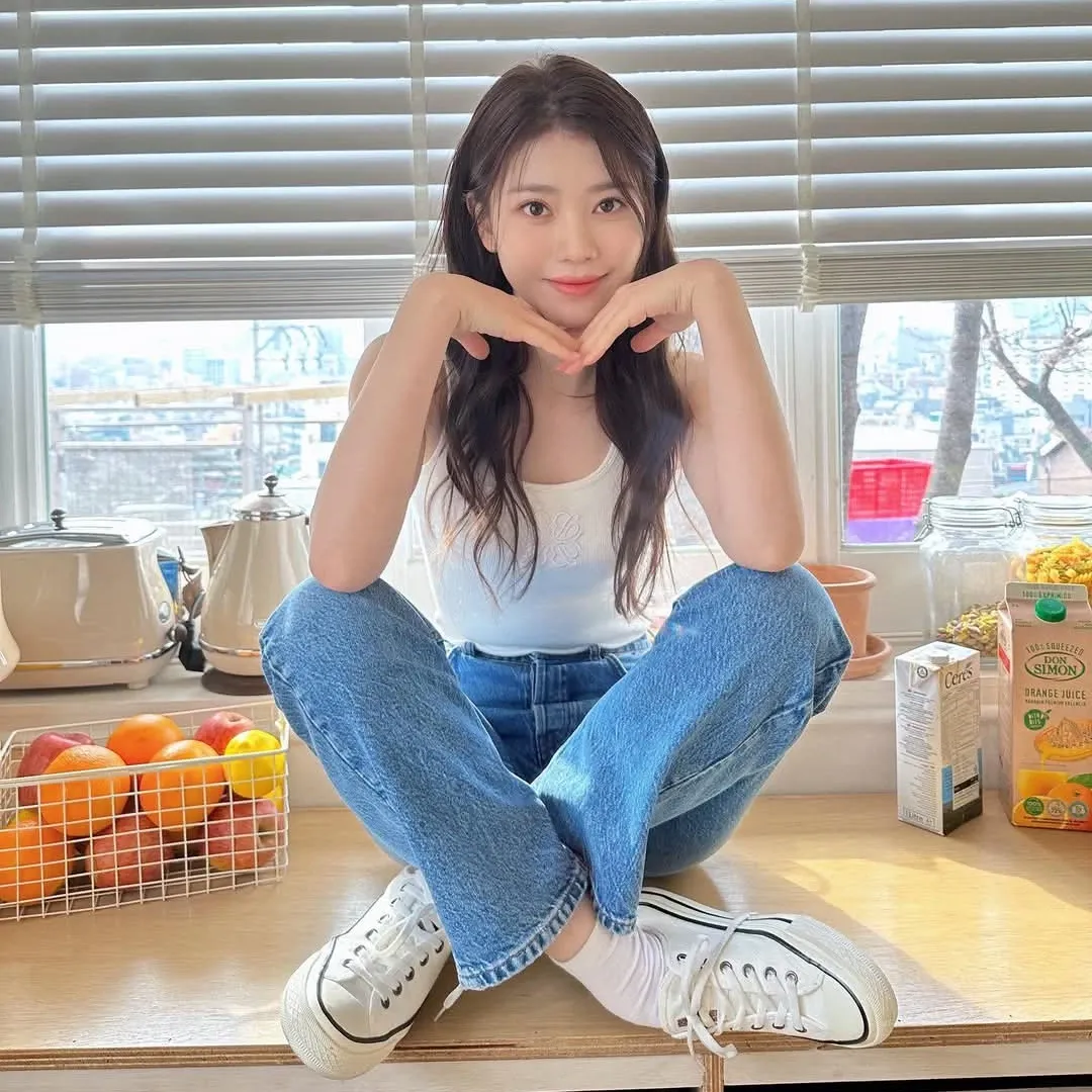 Latest photo of Xiao Ting (Kep1er)