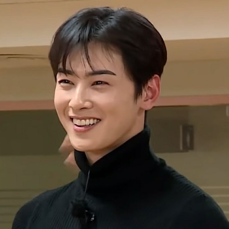 Latest photo of Eunwoo (ASTRO)