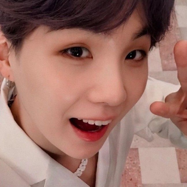 A moment captured by SUGA (BTS)'s fan