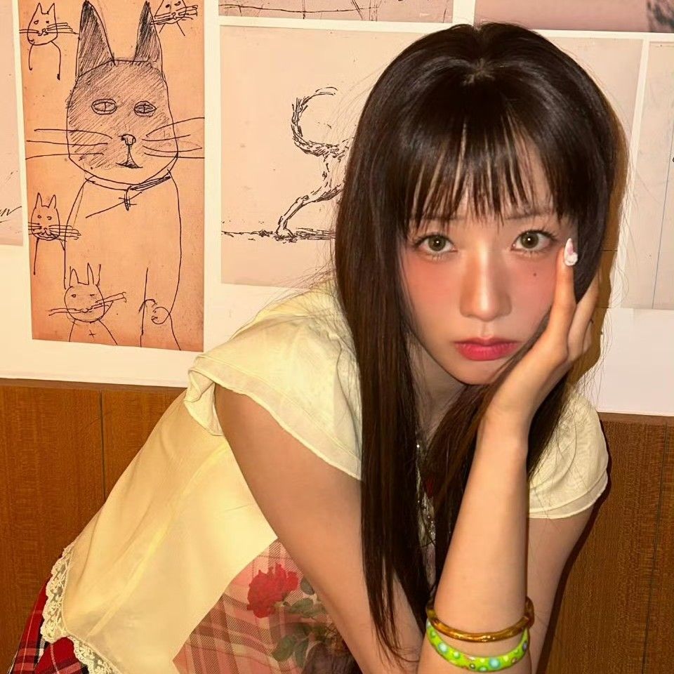 Recent activity shot of Yoon Bomi (Apink)