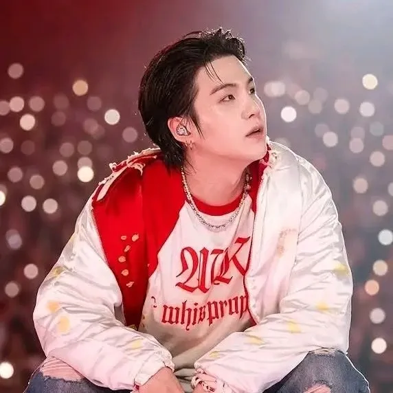 Potret di balik layar SUGA (BTS)