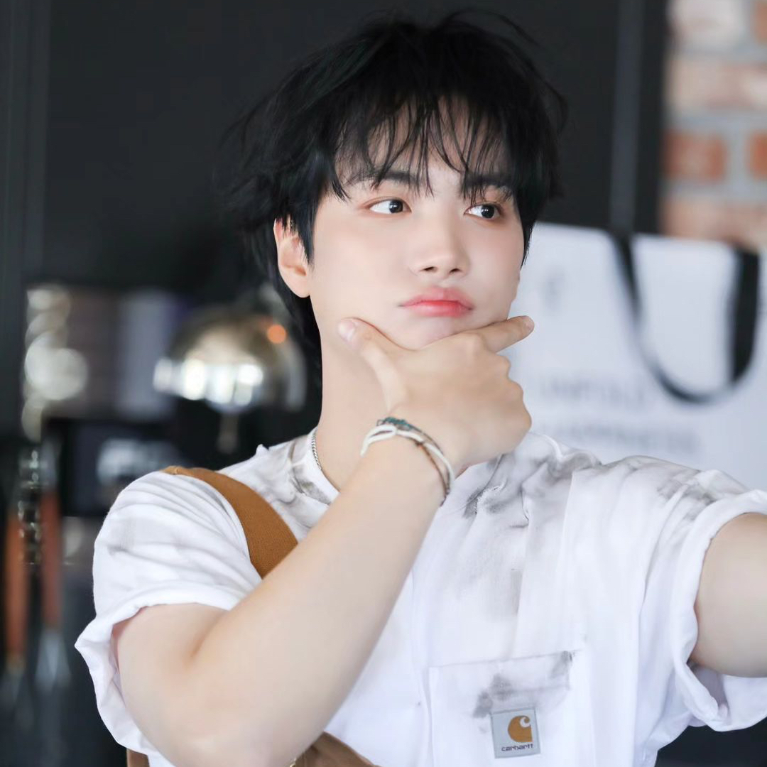 Recent activity shot of Kim Jonghyeon