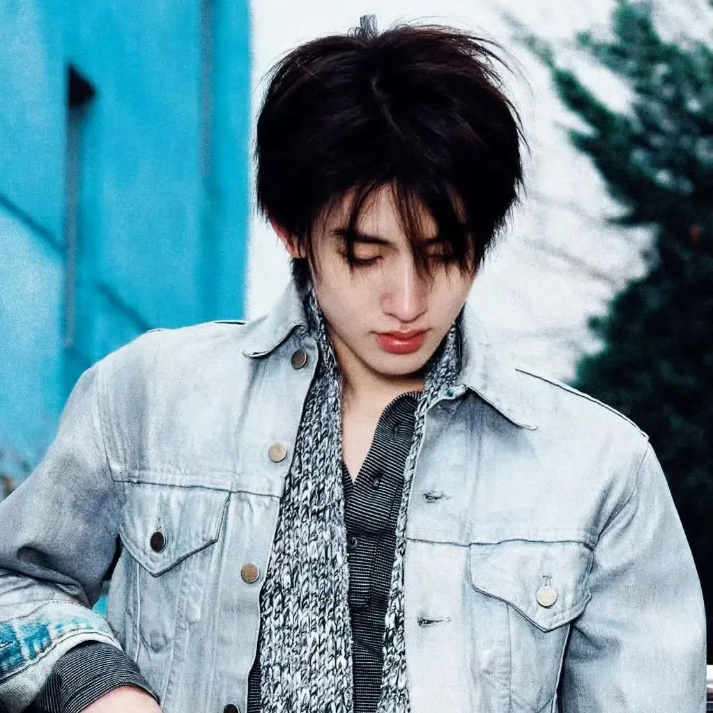 Recent activity shot of Seonghyeon (CORTIS)