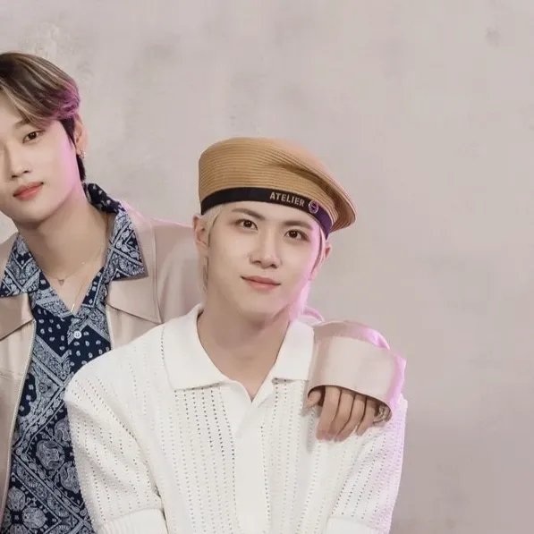 Momen yang diabadikan oleh penggemar WEi