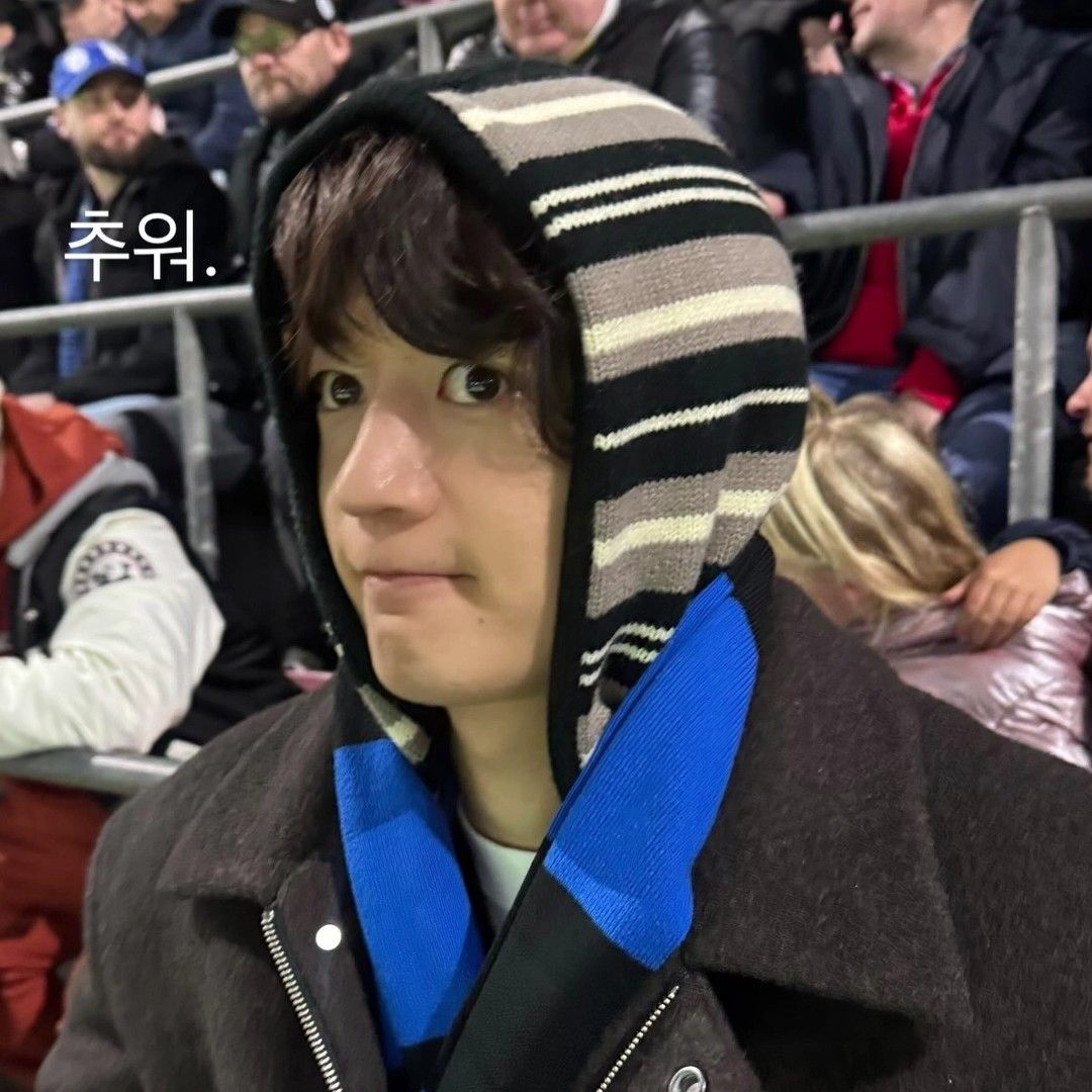 A moment captured by Minho (SHINee)'s fan