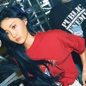 Behind-the-scenes cut of Hwasa (MAMAMOO)