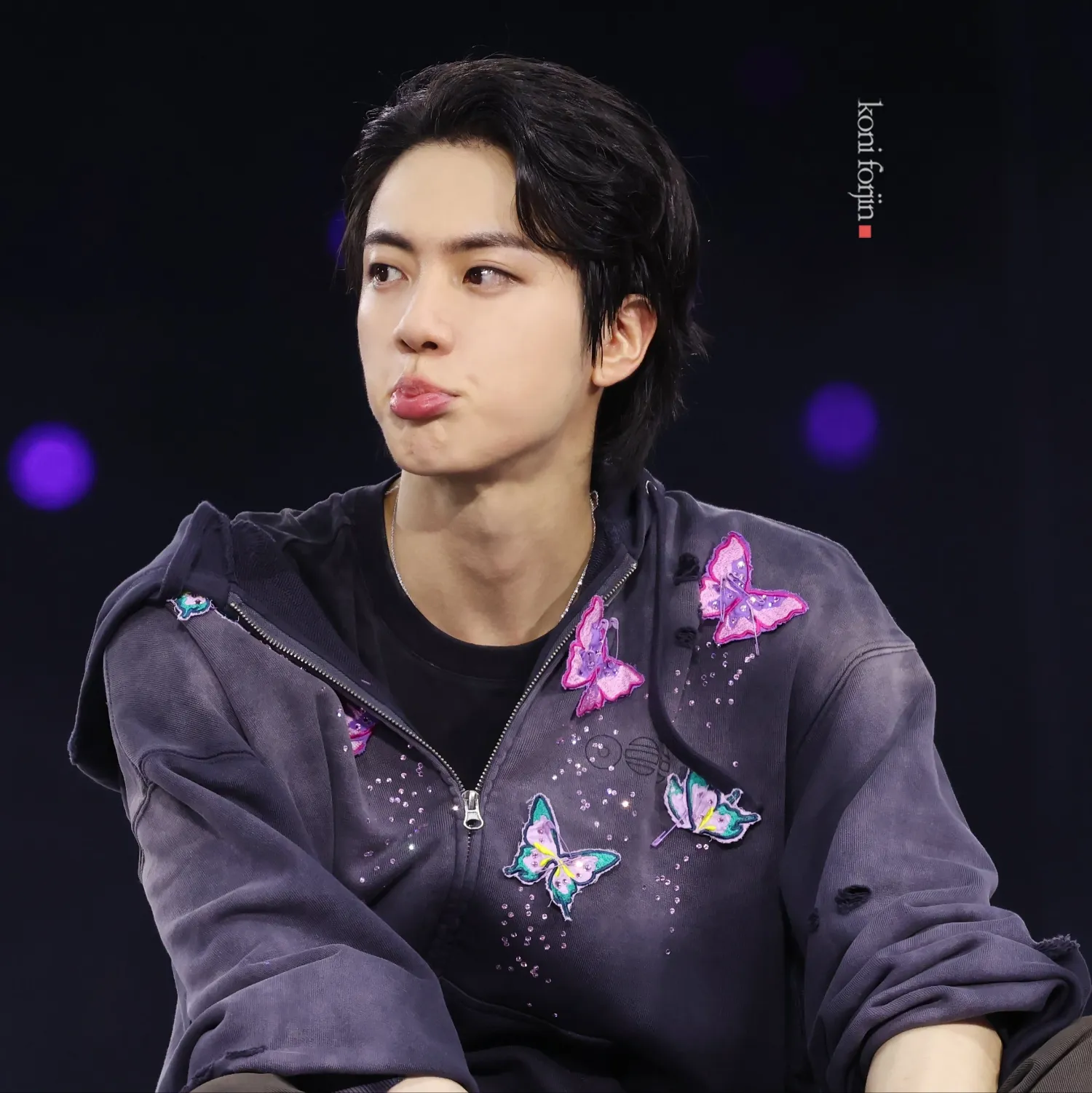 진 (방탄소년단) 최근 활동샷