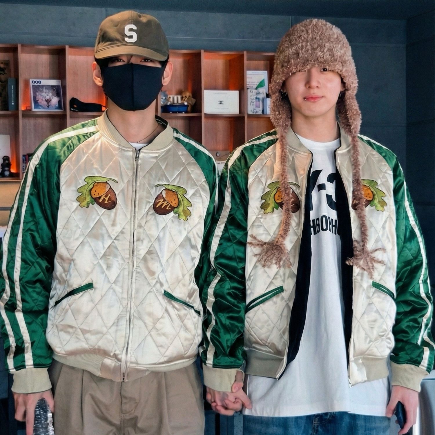 Behind-the-scenes cut of V (BTS)